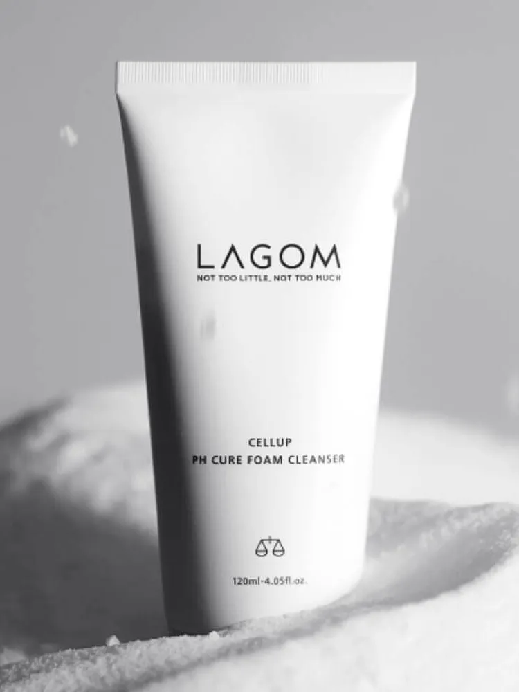 Увлажняющая слабокислотная пенка для умывания Lagom Cellup Ph Cure Foam Cleanser 120 мл